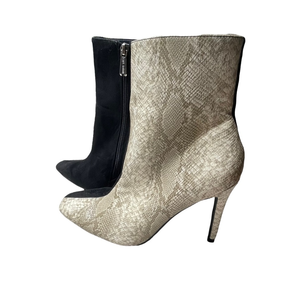 Cape Robbin Northwest Stiletto Ankle Boots Faux Snakeskin Black size 7M